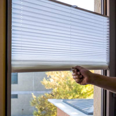 Cortina plisada reversible